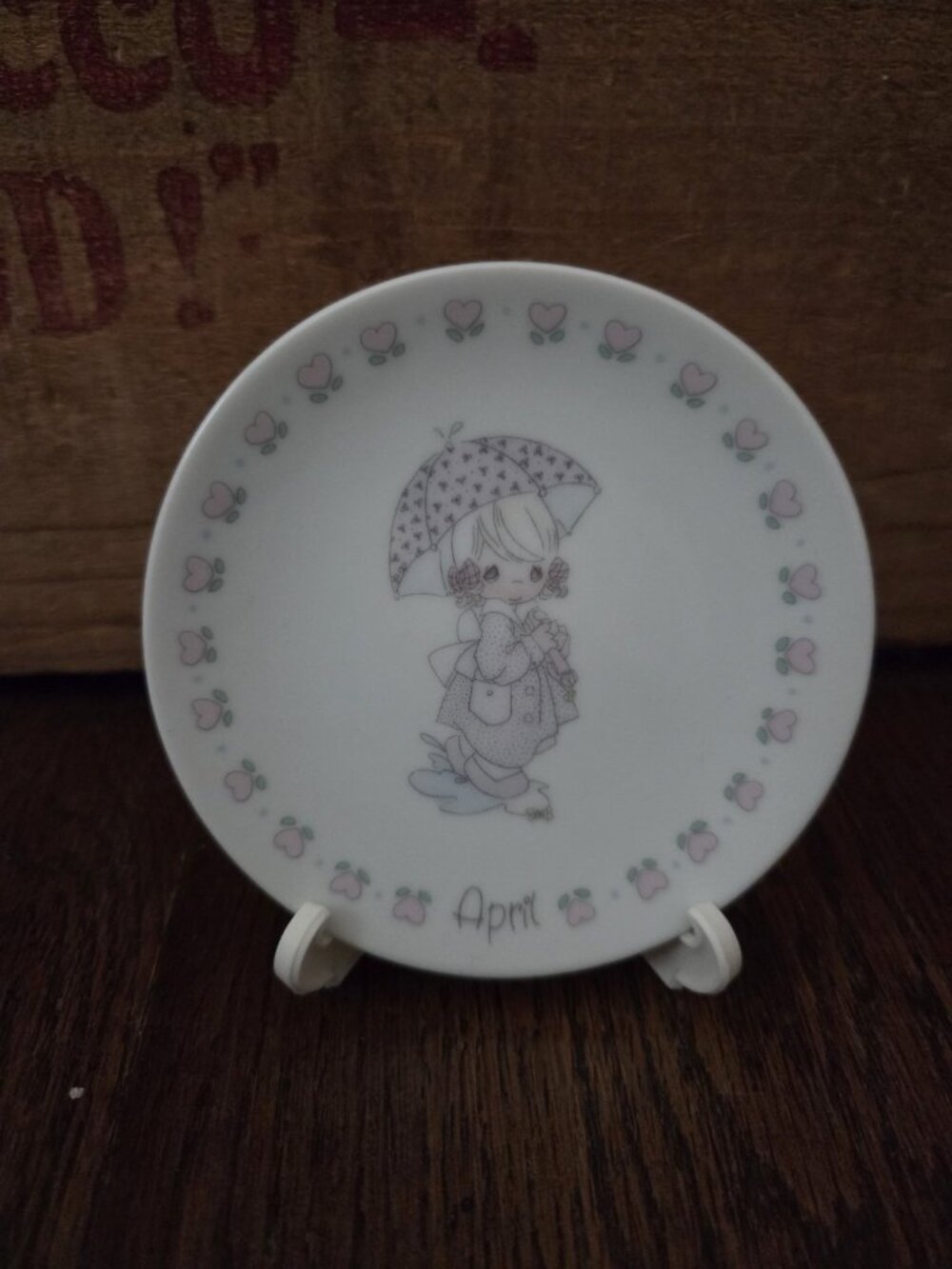 Precious Moments Collector Plate April 1988 Ceramic Heart Border Children Theme